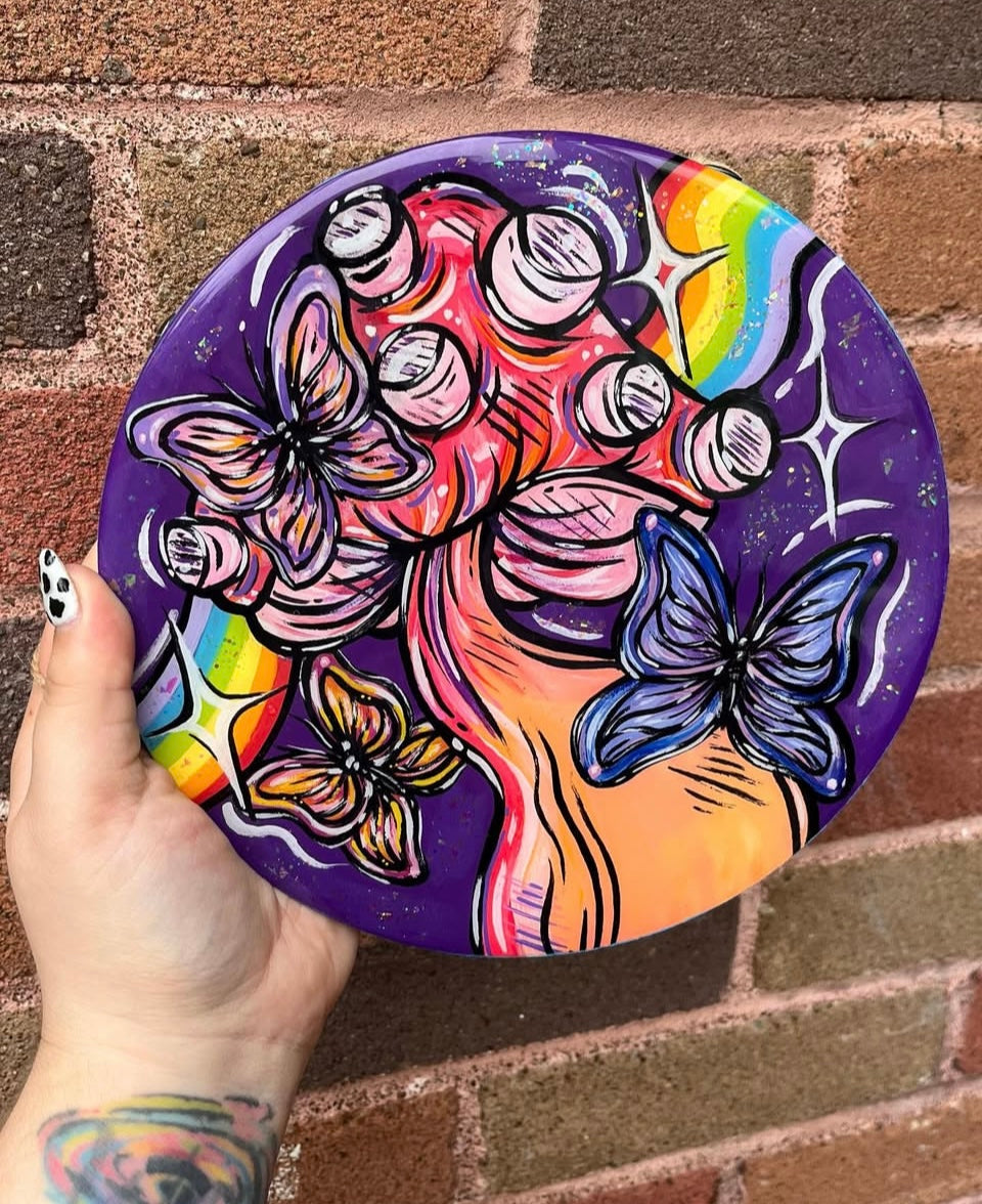 Champignon arc en ciel et papillons 🍄🌈🦋💜