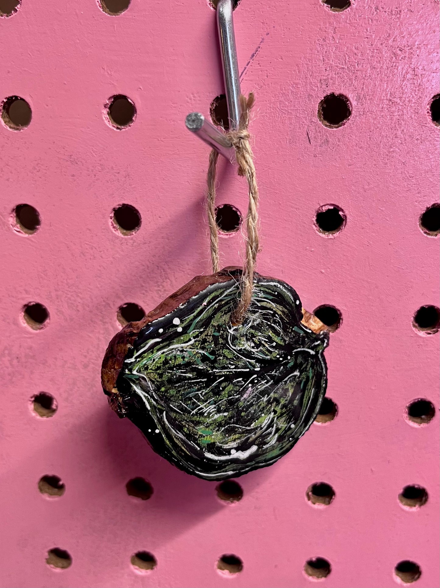 Petit ornement bûche feuille d’arbre🌳✨🖤