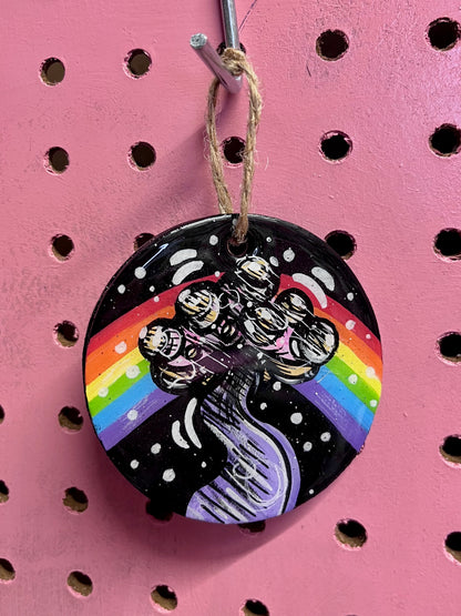 Ornement champignon arc en ciel🍄🌈🖤✨